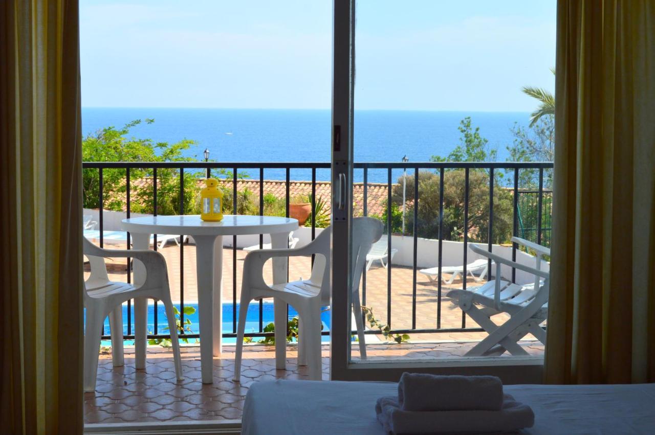 Studios Face A La Mer - Cala Llevado Тоса де Мар Екстериор снимка