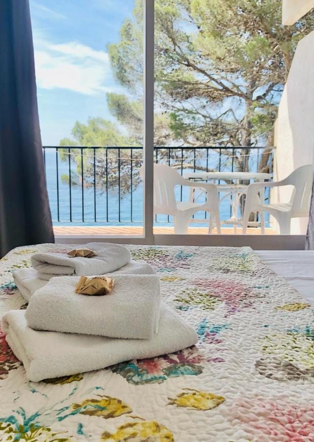 Studios Face A La Mer - Cala Llevado Тоса де Мар Екстериор снимка